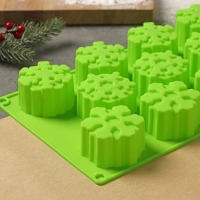 Форма для выпечки новогодняя Доляна «Снежинка», силикон, 30×17,5 см, 11 ячеек, цвет салатовый Форма для выпечки новогодняя Доляна «Снежинка», силикон, 30×17,5 см, 11 ячеек, цвет салатовый