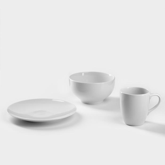 Набор фарфоровой посуды «Бельё», 3 предмета: тарелка плоская d=20 см, пиала 650 мл, кружка 300 мл Набор фарфоровой посуды «Бельё», 3 предмета: тарелка плоская d=20 см, пиала 650 мл, кружка 300 мл