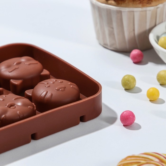 Форма для леденцов &laquo;Котики&raquo;, силикон, 16,5&times;11&times;1,7 см, 8 ячеек, с палочками, цвет коричневый
