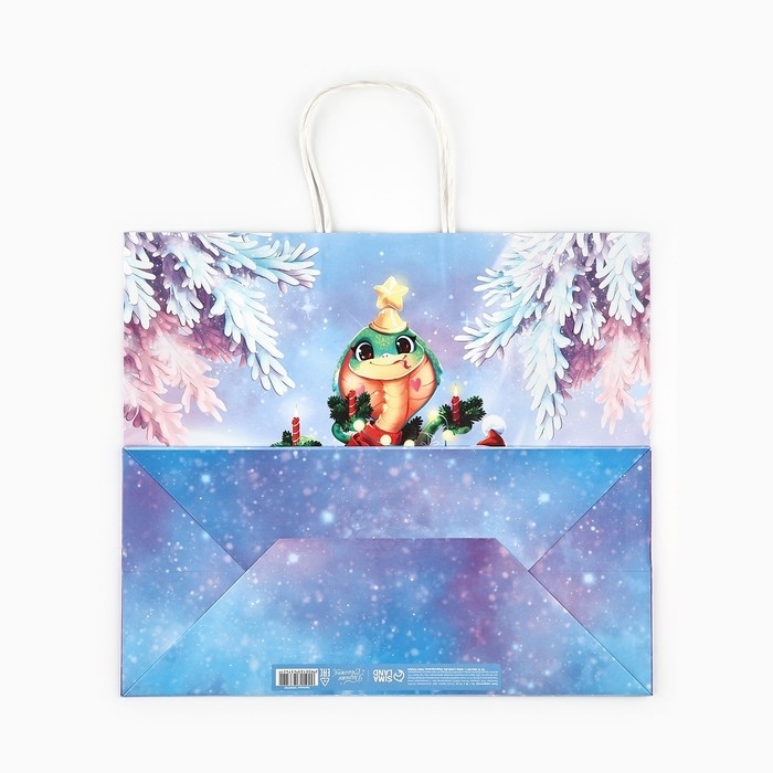 Новый год. Пакет подарочный новогодний &laquo;Змея 2025&raquo;, белый крафт, 32 х 28 х 15 см , Новый год