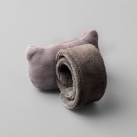 Игольница на браслете &laquo;Кошка&raquo;, 23 &times; 6,5 см, цвет серый МИКС