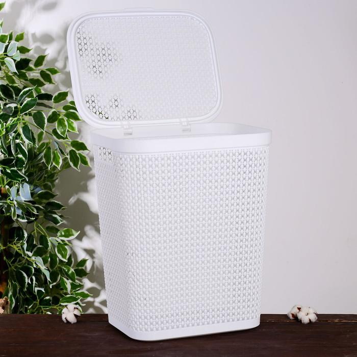 Корзина бельевая с крышкой «Пирула», 55 л, 42×34×54 см, цвет белый Корзина бельевая с крышкой «Пирула», 55 л, 42×34×54 см, цвет белый