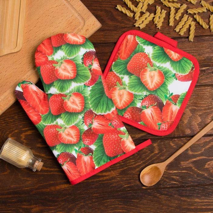 Кухонный набор Доляна &laquo;Клубника&raquo; вид 2, прихватка 17*17 см, рукавица 26*16 см,100% п/э