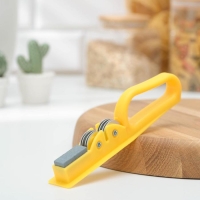 Точилка для ножей Доляна &laquo;Острое лезвие&raquo;, 19&times;4,5 см, с ручкой и шлифовкой, цвет МИКС