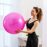 Фитбол ONLYTOP, d=55 см, 800 г, массажный, цвета МИКС Фитбол ONLYTOP, d=55 см, 800 г, массажный, цвета МИКС