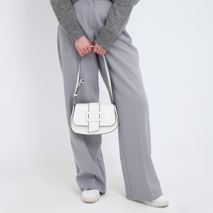 Сумка женская на плечо, цвет белый 25*16*6 см