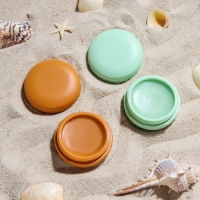 Набор из двух бальзамов для губ &laquo;Виноград&raquo;, &laquo;Вишня&raquo;