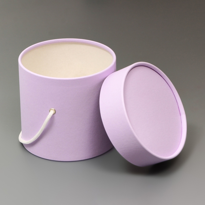 Подарочная коробка, круглая, лавандовая,с шнурком, 12 х 12 см Подарочная коробка, круглая, лавандовая,с шнурком, 12 х 12 см