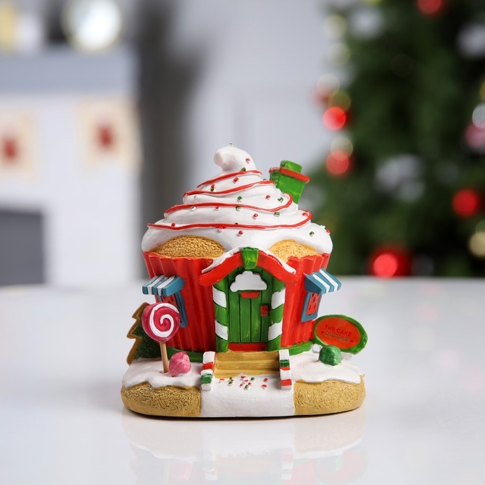 Светодиодная фигура &laquo;Домик из сладостей&raquo; 13 &times; 12 &times; 9 см, полистоун, батарейки LR44х2 (в комплекте), свечение тёплое белое