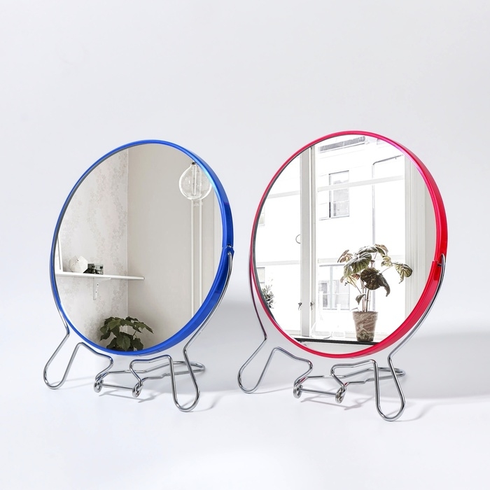 Зеркало настольное - подвесное «Круг», двустороннее, с увеличением, d зеркальной поверхности 16,2 см, цвет МИКС Зеркало настольное - подвесное «Круг», двустороннее, с увеличением, d зеркальной поверхности 16,2 см, цвет МИКС