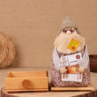 Домовой "Афанасий с купюрой", на сундуке, 28х15х12 см Домовой "Афанасий с купюрой", на сундуке, 28х15х12 см