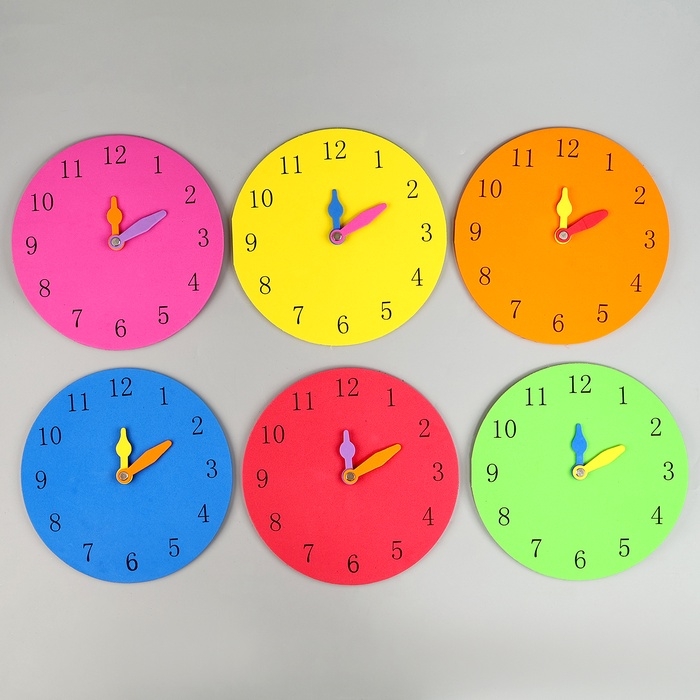 Набор фигурок из EVA Набор фигурок из EVA "Часы" МИКС