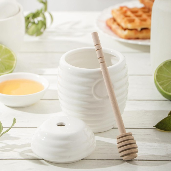 Ёмкость фарфоровая для мёда с ложкой BellaTenero, 300 мл, цвет белый Ёмкость фарфоровая для мёда с ложкой BellaTenero, 300 мл, цвет белый