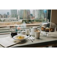 Подставка для торта на ножке со стеклянной крышкой Magistro &laquo;Лакомство&raquo;, 28&times;28 см