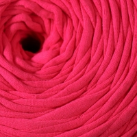 Трикотажная пряжа вторичная 90% хлопок,10% п/э, 100м/450&plusmn;50 гр (фуксия) МИКС
