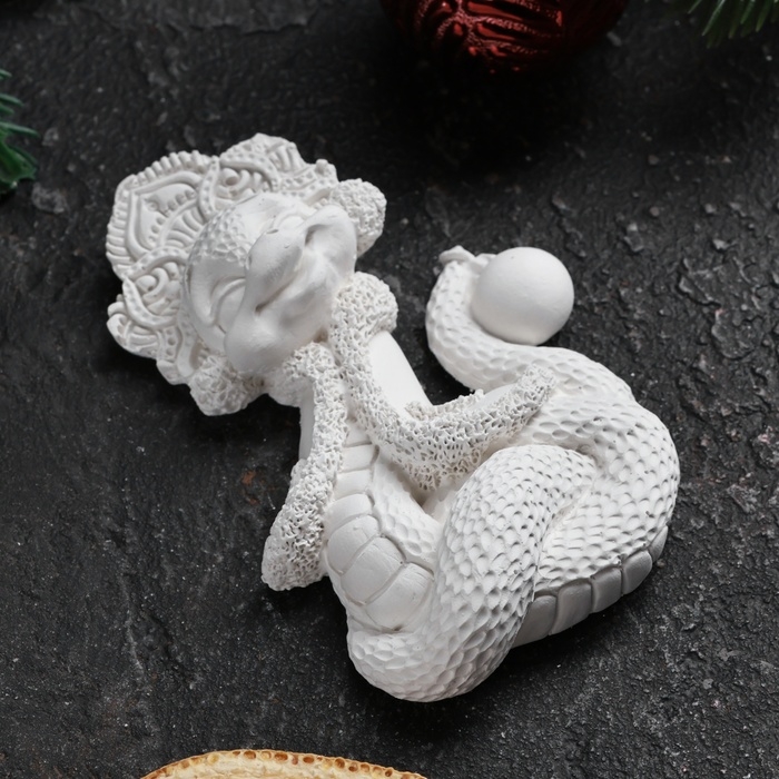 Фигура для раскраски с подвесом Фигура для раскраски с подвесом "Змея в кокошнике" 9,5х6,5см