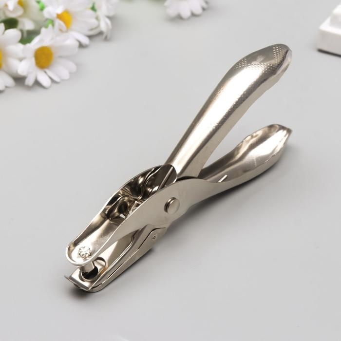 Дырокол для люверсов, 12,7х5,5х1,5 см Дырокол для люверсов, 12,7х5,5х1,5 см