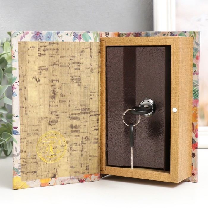 Сейф-книга дерево кожзам Сейф-книга дерево кожзам "Борзая в цветах" 17х11х5 см