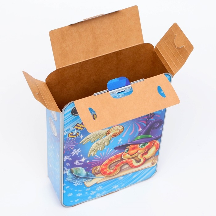 Новый год. Подарочная коробка новогодняя Гарри 12,7 х 4,5 х 21,5 см. Новый год. Подарочная коробка новогодняя Гарри 12,7 х 4,5 х 21,5 см.