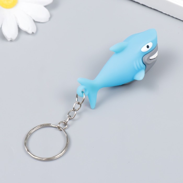 Брелок резина Брелок резина "Акула" 6х2,8х2,7 см