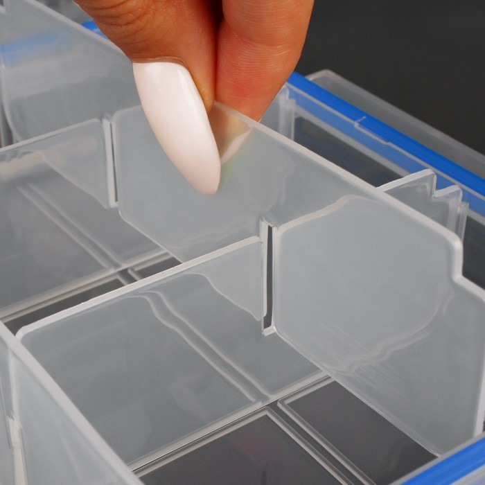 Органайзер для рукоделия, со съёмными ячейками, с подвесом, 15 отделений, 27 &times; 17 &times; 4,3 см, цвет прозрачный/синий