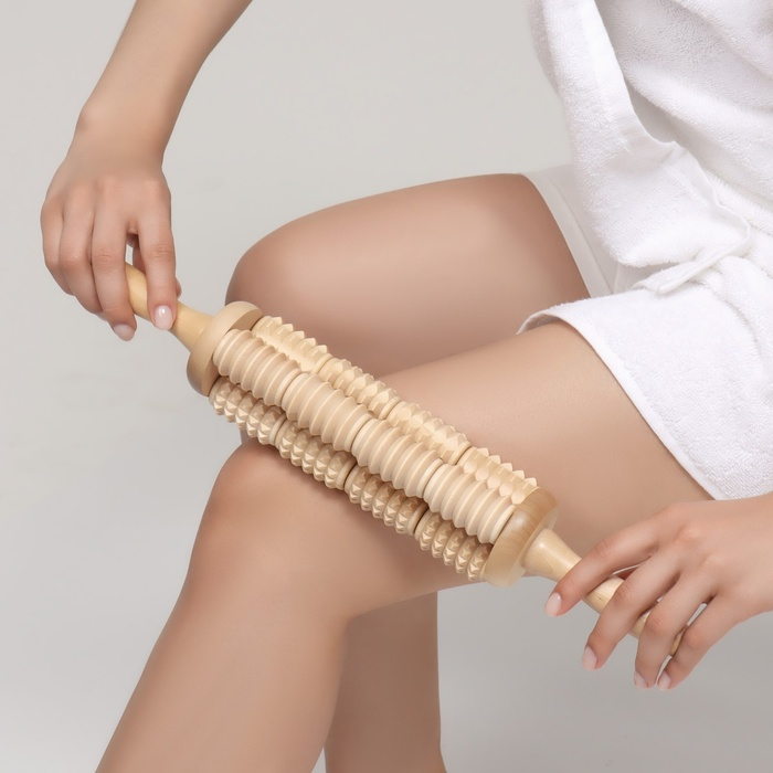 Массажёр для спины &laquo;Кукуруза&raquo;, d = 6,5 &times; 42 см, деревянный