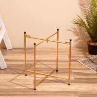 Столик плетёный, 40х40х41 см, цв. золото Столик плетёный, 40х40х41 см, цв. золото