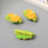 Декор для творчества дерево, фетр "Прищепка. Цыплёнок с цветочком" набор 3 шт 1,8х3х5,1 см 1047339 Декор для творчества дерево, фетр "Прищепка. Цыплёнок с цветочком" набор 3 шт 1,8х3х5,1 см 1047339