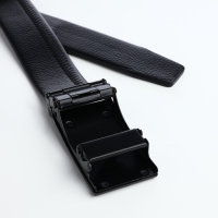 Ремень мужской, ширина 3,5 см, пряжка автомат, цвет чёрный Ремень мужской, ширина 3,5 см, пряжка автомат, цвет чёрный