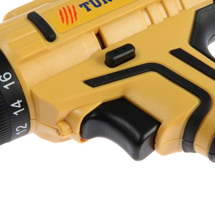 Шуруповерт ТУНДРА, патрон БЗ до 10 мм, LED, Li-ion 1300 mAh 20V, 350/1250 об/мин, 28 Н*м Шуруповерт ТУНДРА, патрон БЗ до 10 мм, LED, Li-ion 1300 mAh 20V, 350/1250 об/мин, 28 Н*м