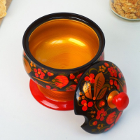 Сахарница &laquo;Ягодка&raquo; на ножке, 12&times;9 см, хохлома