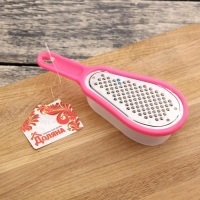 Тёрка с контейнером для детского питания Доляна &laquo;Груша&raquo;, 16 см, мелкая, цвет МИКС