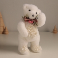 Декор "Белый мишка с бантиком в бусинках" 20,5х10х9 см Декор "Белый мишка с бантиком в бусинках" 20,5х10х9 см