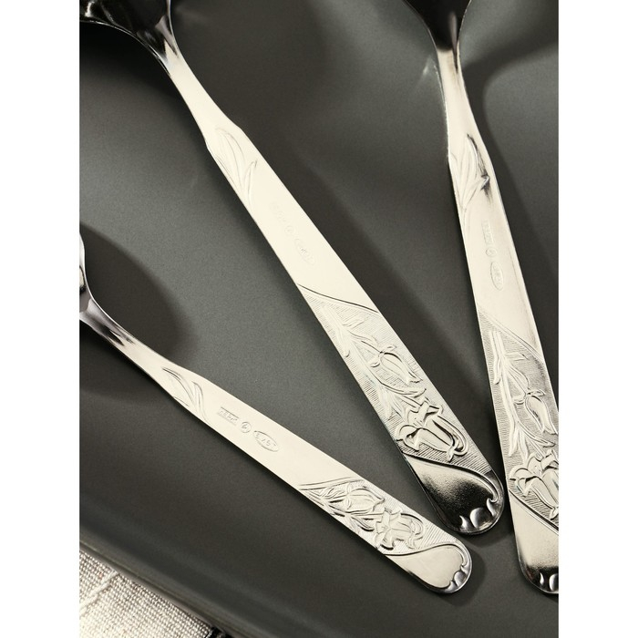 Набор столовых приборов &laquo;Цветы&raquo;, 18 предметов, толщина 1,5 мм, цвет серебряный