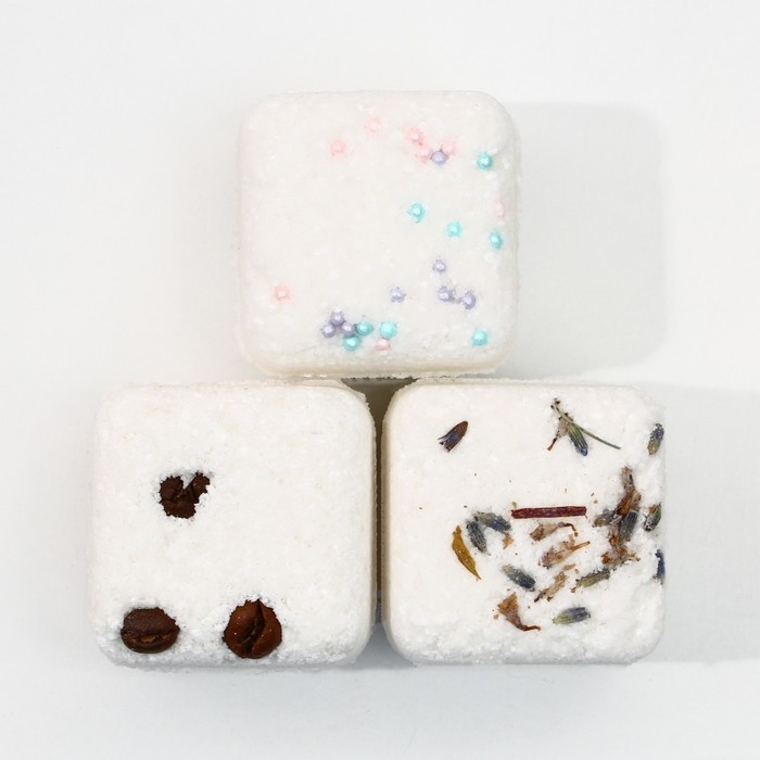 Подарочный набор косметики «С 8 Марта!», бомбочки для ванны с добавками 3 х 70 г, ЧИСТОЕ СЧАСТЬЕ Подарочный набор косметики «С 8 Марта!», бомбочки для ванны с добавками 3 х 70 г, ЧИСТОЕ СЧАСТЬЕ