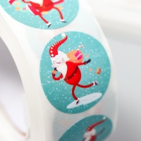 Наклейка бумага "Дедушка Мороз" d=2,5 см 500 шт в рулоне 3х6,5х6,5 см Наклейка бумага "Дедушка Мороз" d=2,5 см 500 шт в рулоне 3х6,5х6,5 см