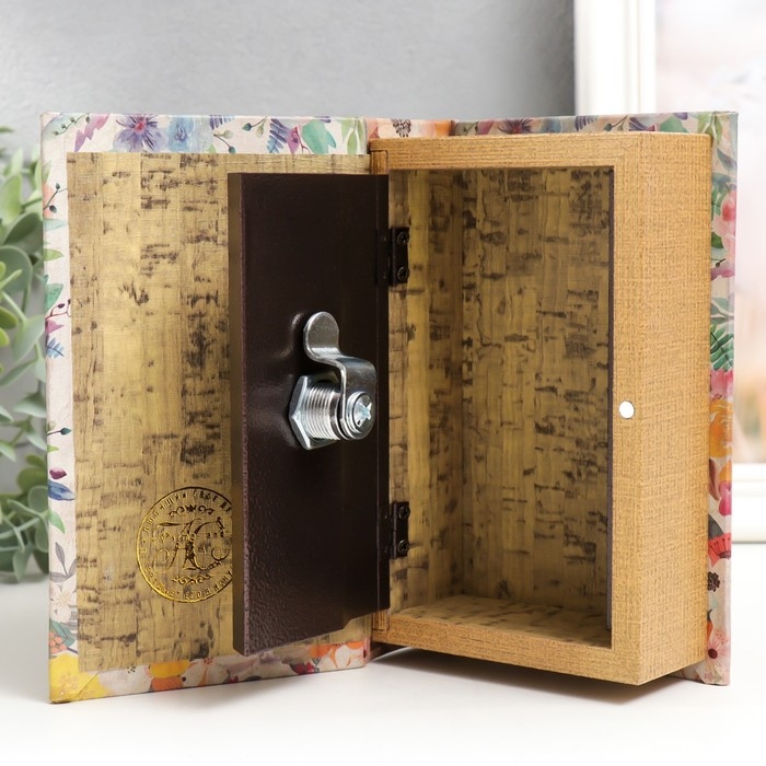 Сейф-книга дерево кожзам Сейф-книга дерево кожзам "Борзая в цветах" 17х11х5 см