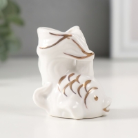 Сувенир керамика подставка д/зубочисток "Белая рыбка" с золотом 5,2х4х5,5 см Сувенир керамика подставка д/зубочисток "Белая рыбка" с золотом 5,2х4х5,5 см