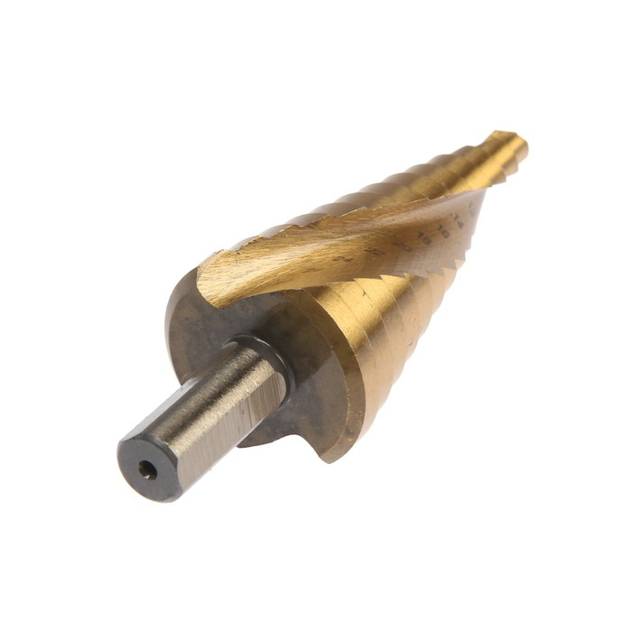 Сверло ступенчатое ТУНДРА ПРОФИ, HSS, TiN, спиральный профиль, трехгран. хвостовик, 6-30 мм Сверло ступенчатое ТУНДРА ПРОФИ, HSS, TiN, спиральный профиль, трехгран. хвостовик, 6-30 мм