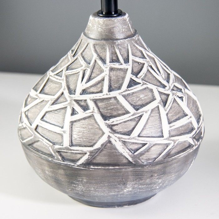 Настольная лампа "Ева" Е14 40Вт черный 20х20х33см RISALUX