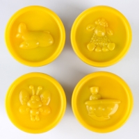 Тесто для лепки в банке 4 цвета по 25 г + формочка-каттер Тесто для лепки в банке 4 цвета по 25 г + формочка-каттер