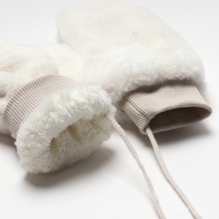 Варежки на иск.меху MINAKU пушистые 25 см молочный Варежки на иск.меху MINAKU пушистые 25 см молочный