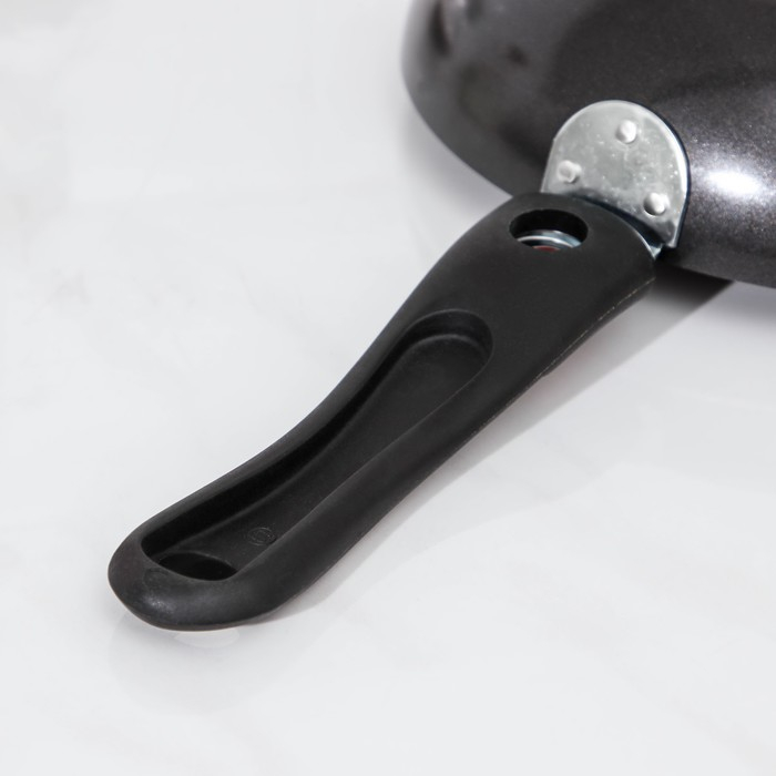 Сковорода Forever, d=20 см, съёмная ручка, стеклянная крышка, антипригарное покрытие, цвет чёрный Сковорода Forever, d=20 см, съёмная ручка, стеклянная крышка, антипригарное покрытие, цвет чёрный