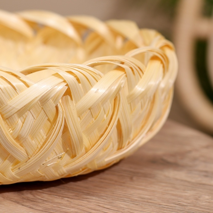 Корзинка плетёная, из бамбука 22х22х7 см