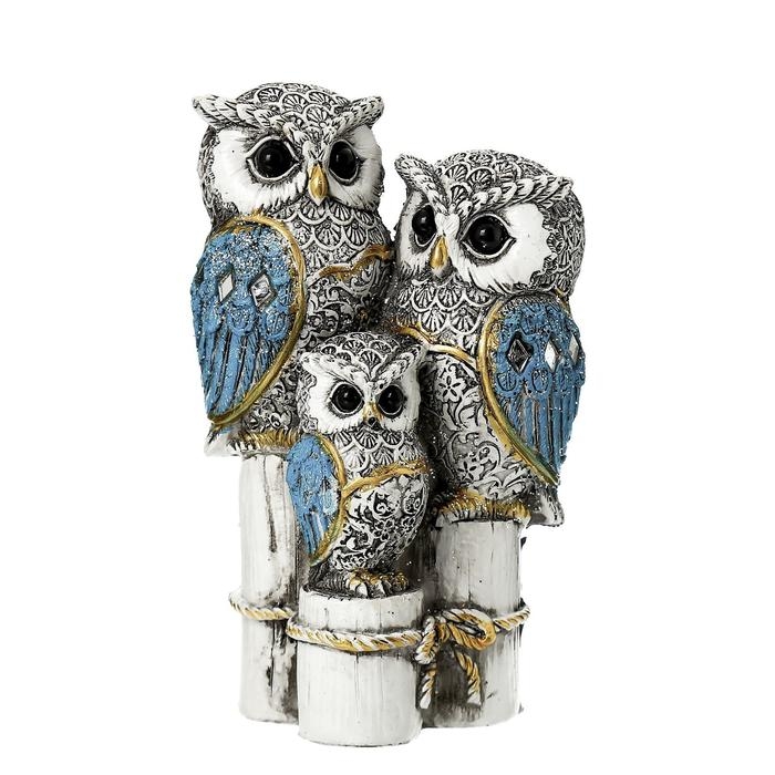 Сувенир полистоун "Семейство серых филинов с синими крыльями, на пеньках" 14,5х8,5х5,5 см