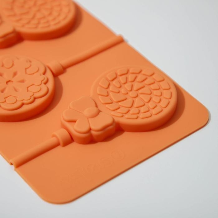 Форма для леденцов Доляна &laquo;Улыбка&raquo;, силикон, 25&times;9,5 см, 5 ячеек, с палочками, цвет МИКС