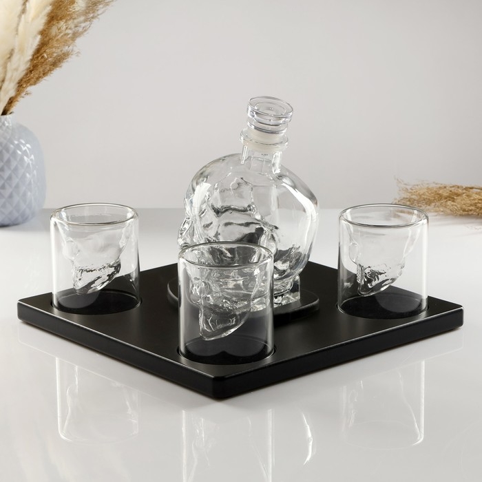 Мини-Бар Череп, на подставке, штоф - 750 мл, бокалы - 130 мл, 28,5 х 28,5 х 18,5 см