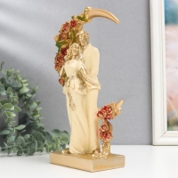 Сувенир полистоун "Пара в белом у месяца в цветах" 7,5х18х28 см Сувенир полистоун "Пара в белом у месяца в цветах" 7,5х18х28 см