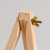 Мольберт демонстрационный, настольный,тренога &mdash; 3,5 &times; 10 &times; 15 см