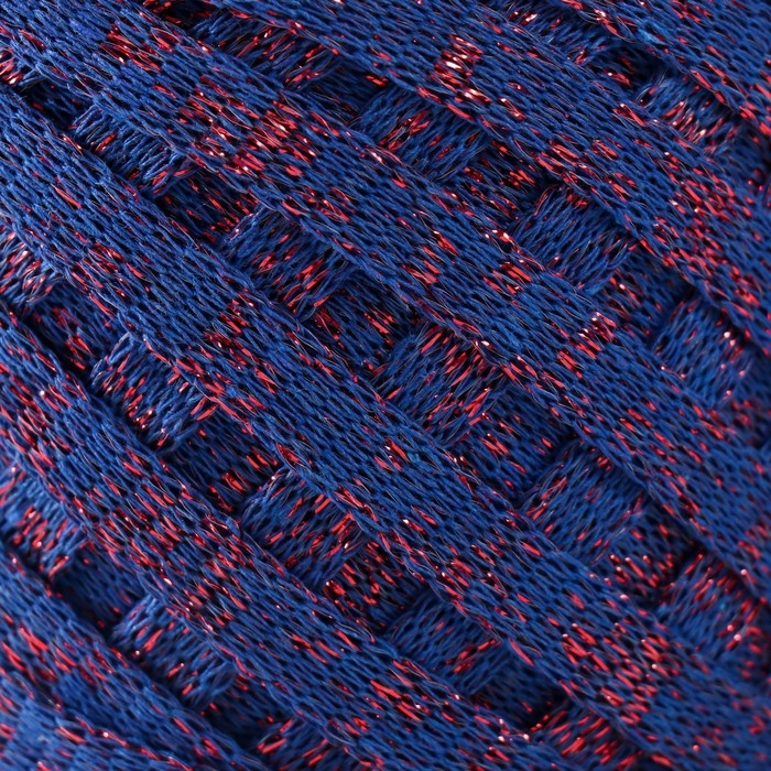 Трикотажная пряжа "Риббон" с люрексом 85м/170&plusmn;5 гр (Сапфир, люрекс: Красный)